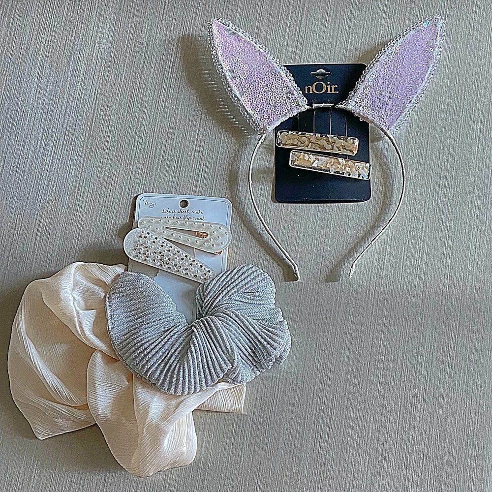 Nordstrom Pearl Hair Clips Giant Scrunchies Bunny Ear Hairband  7 piece Lot